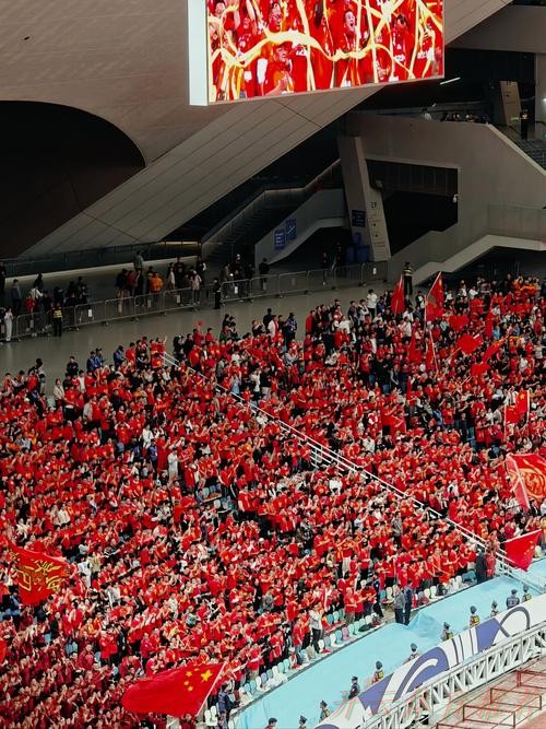 开云官网:中国U-17国家男子足球队集体瞻仰中共一大会址 开云官网:中国U-17国家男子足球队集体瞻仰中共一大会址