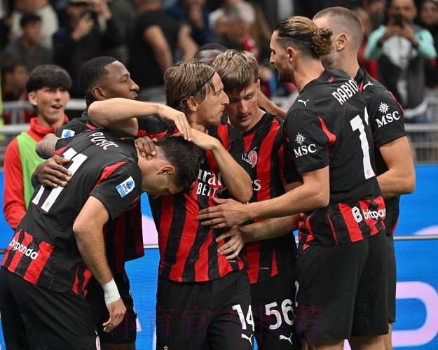 连续被保级队阻击!AC米兰1-1绝平佛罗伦萨,国际米兰笑纳大礼 连续被保级队阻击!AC米兰1-1绝平佛罗伦萨,国际米兰笑纳大礼